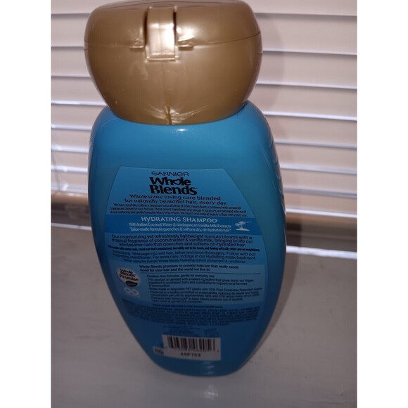 Garnier Whole Blends Shampoo with Coconut Water, Vanilla Milk Extracts 12.5 Oz - Picture 3 of 4